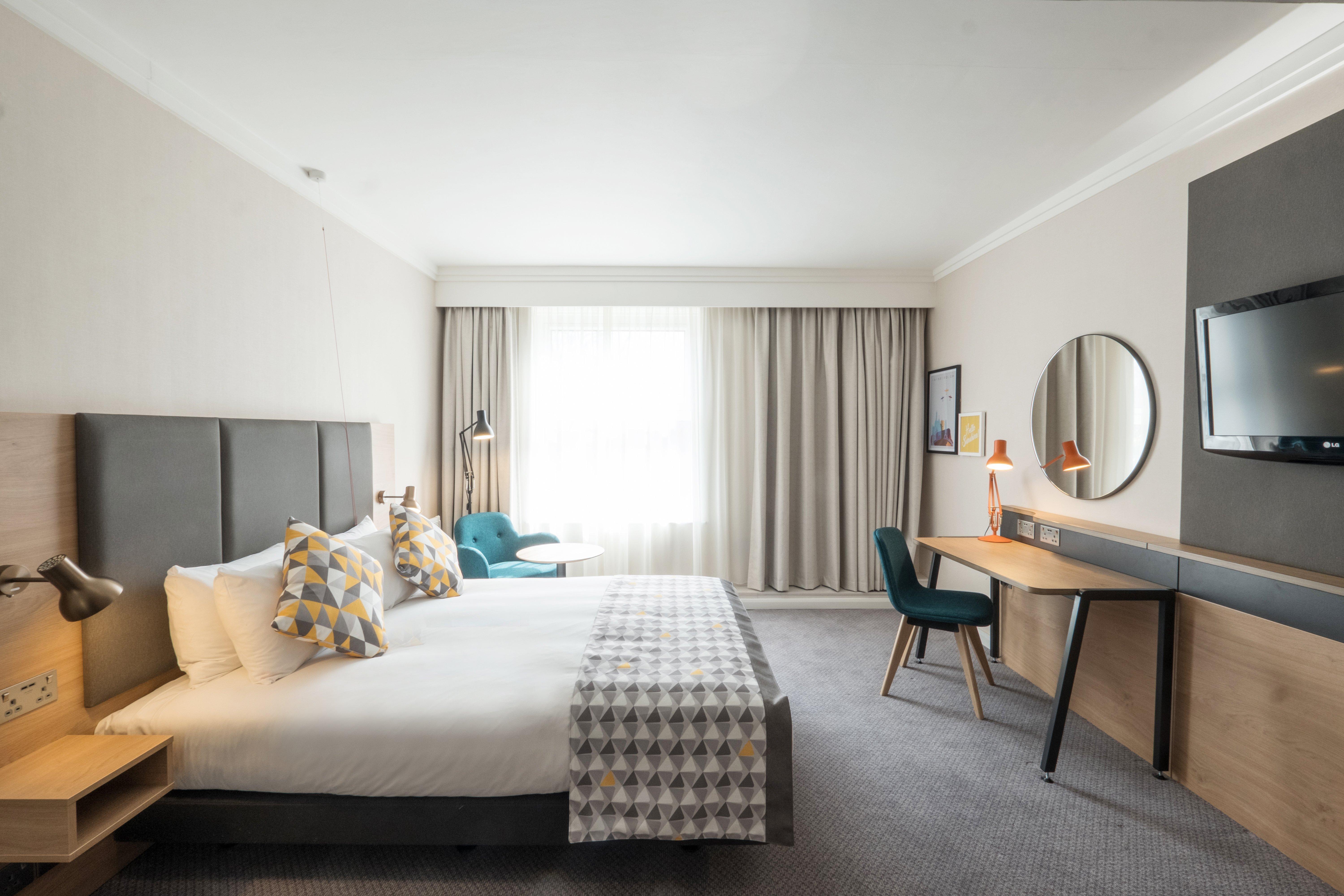 Holiday Inn Farnborough By Ihg Εξωτερικό φωτογραφία