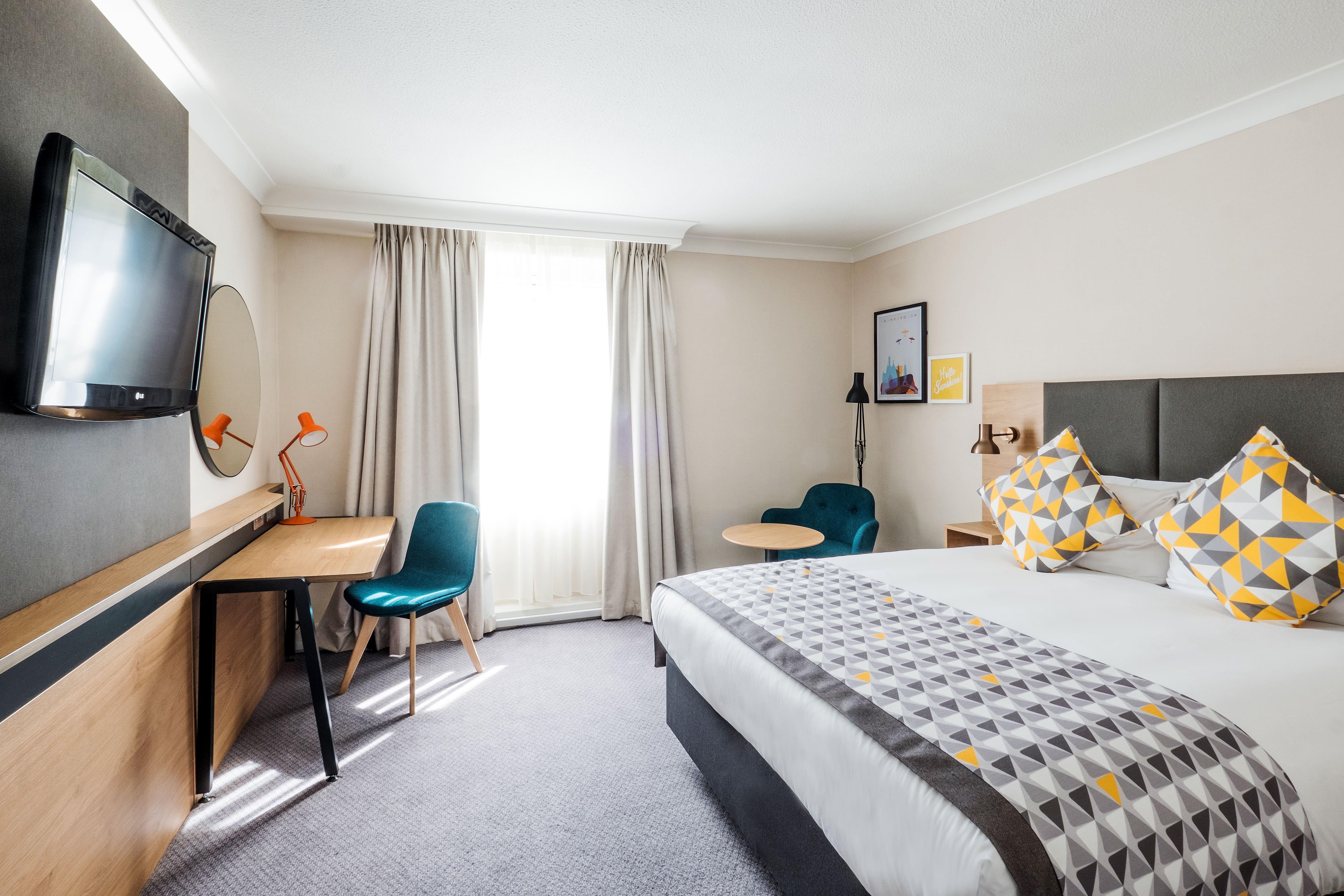 Holiday Inn Farnborough By Ihg Εξωτερικό φωτογραφία