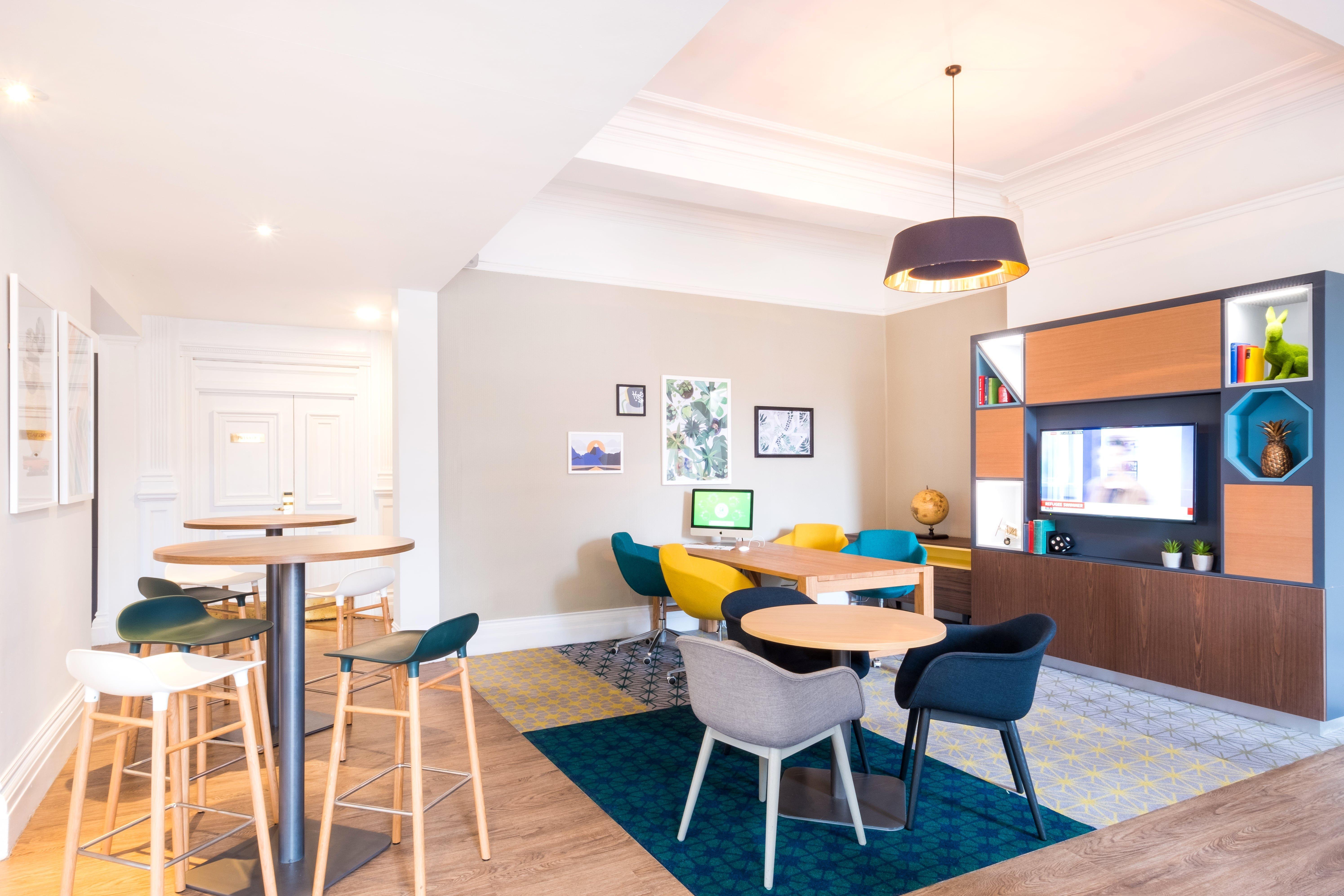 Holiday Inn Farnborough By Ihg Εξωτερικό φωτογραφία