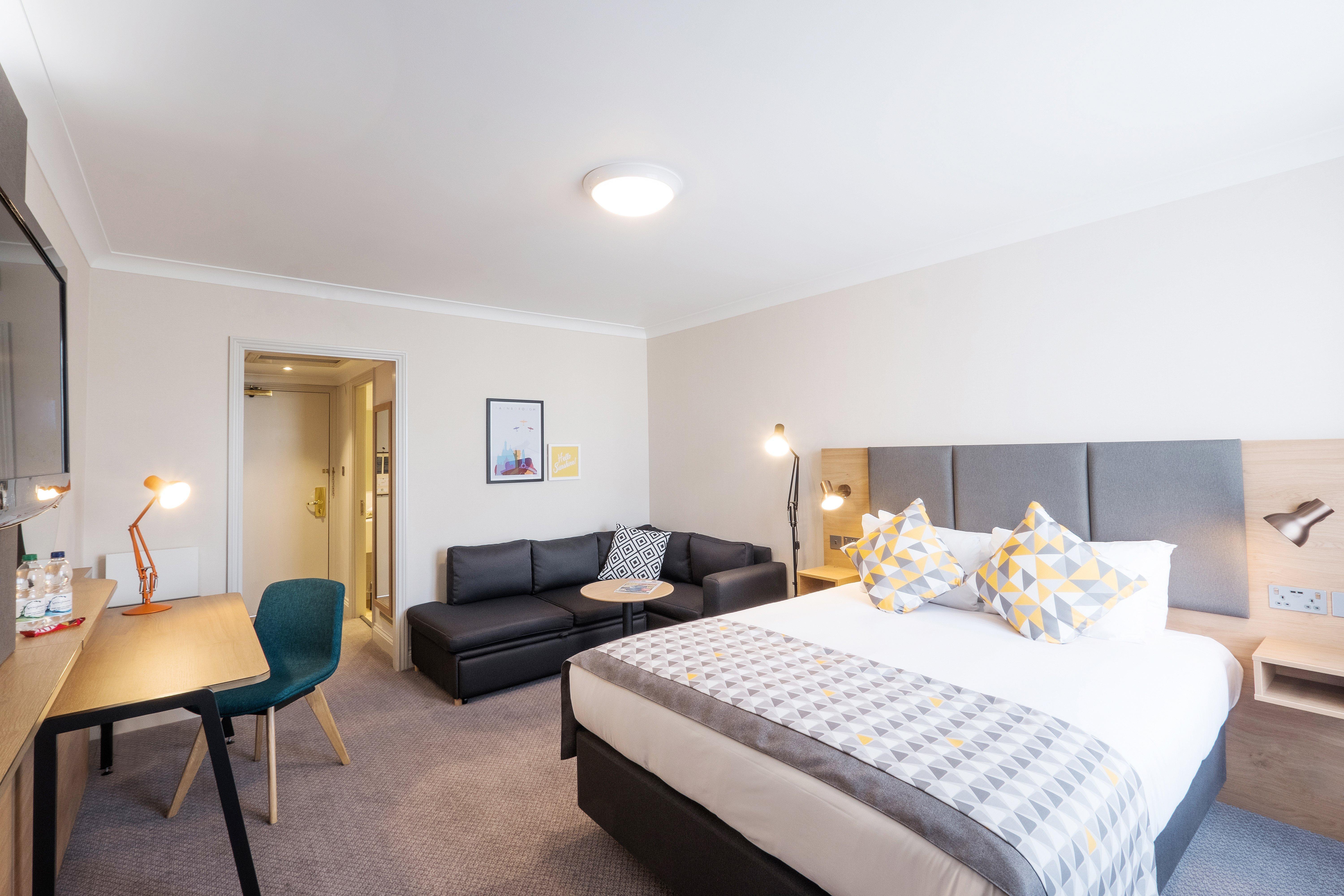 Holiday Inn Farnborough By Ihg Εξωτερικό φωτογραφία